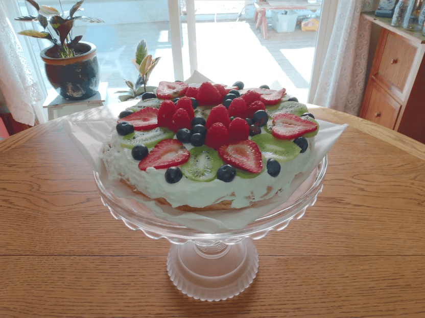 Classic Crisp and Airy Homemade Pavlova with Fresh Fruit